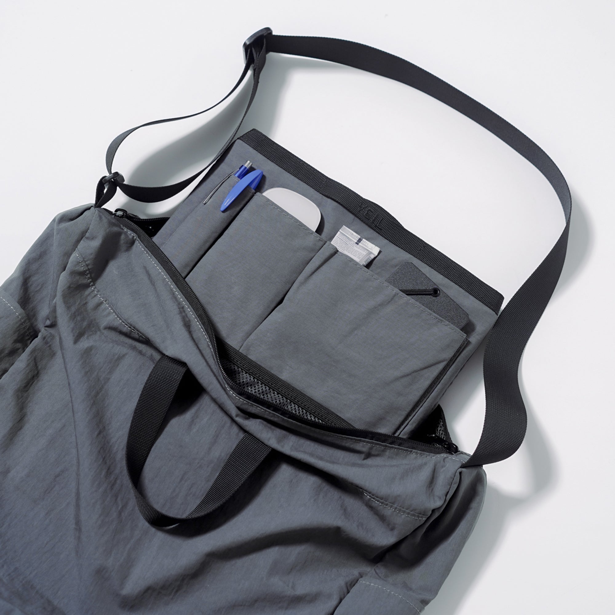 VEIL shoulder / アウターバッグ