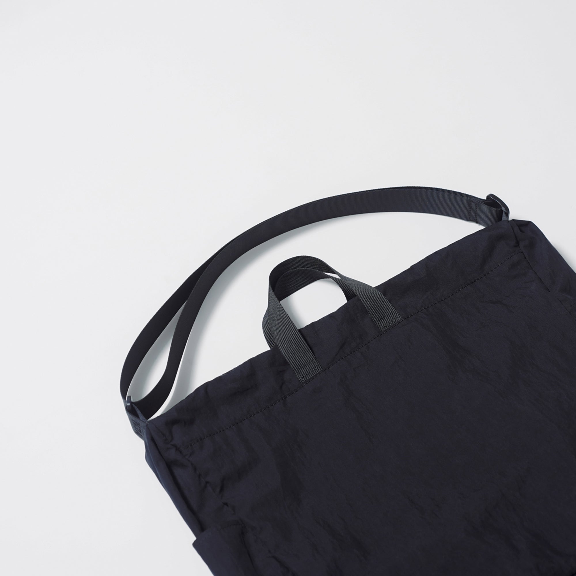 VEIL shoulder / アウターバッグ