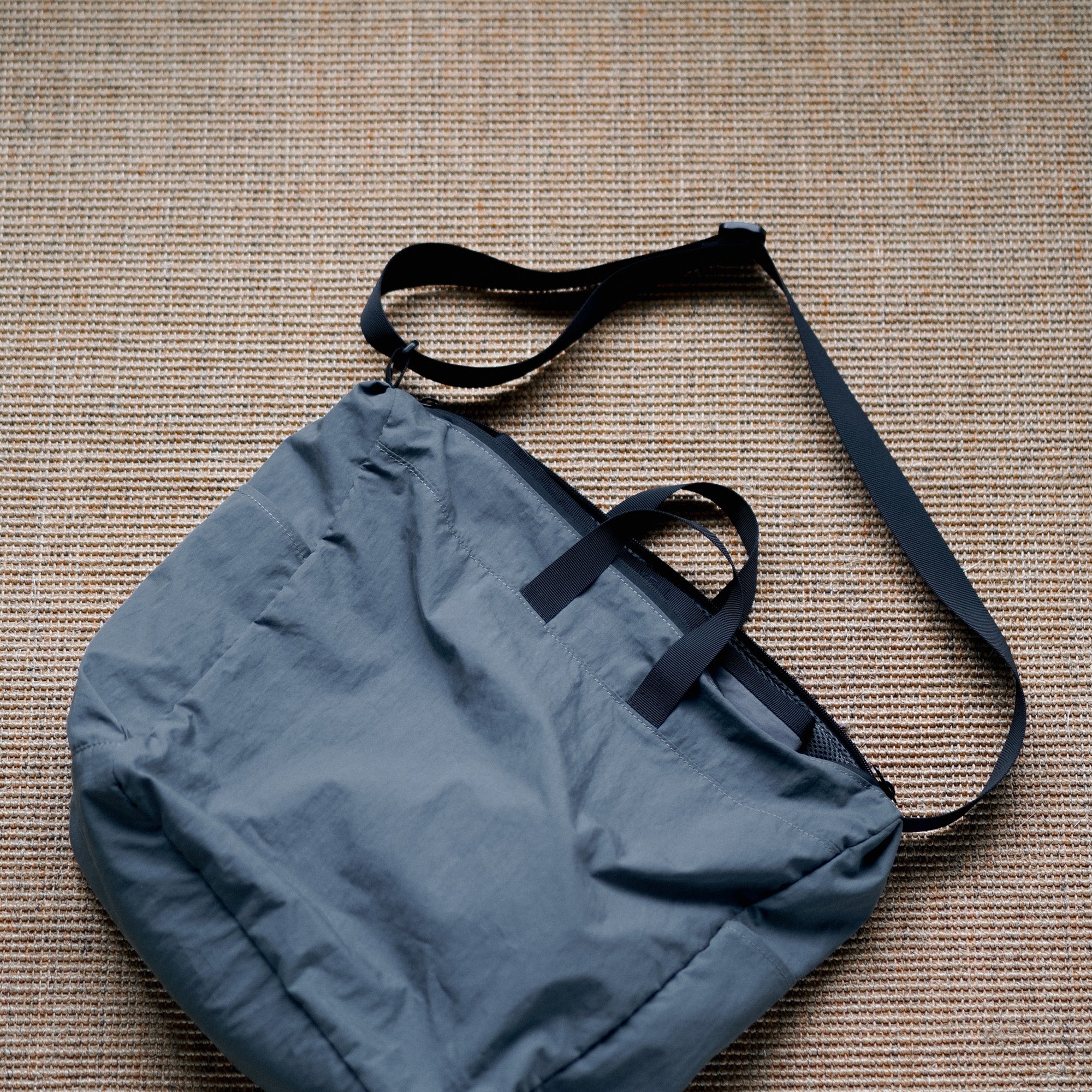 VEIL shoulder / アウターバッグ