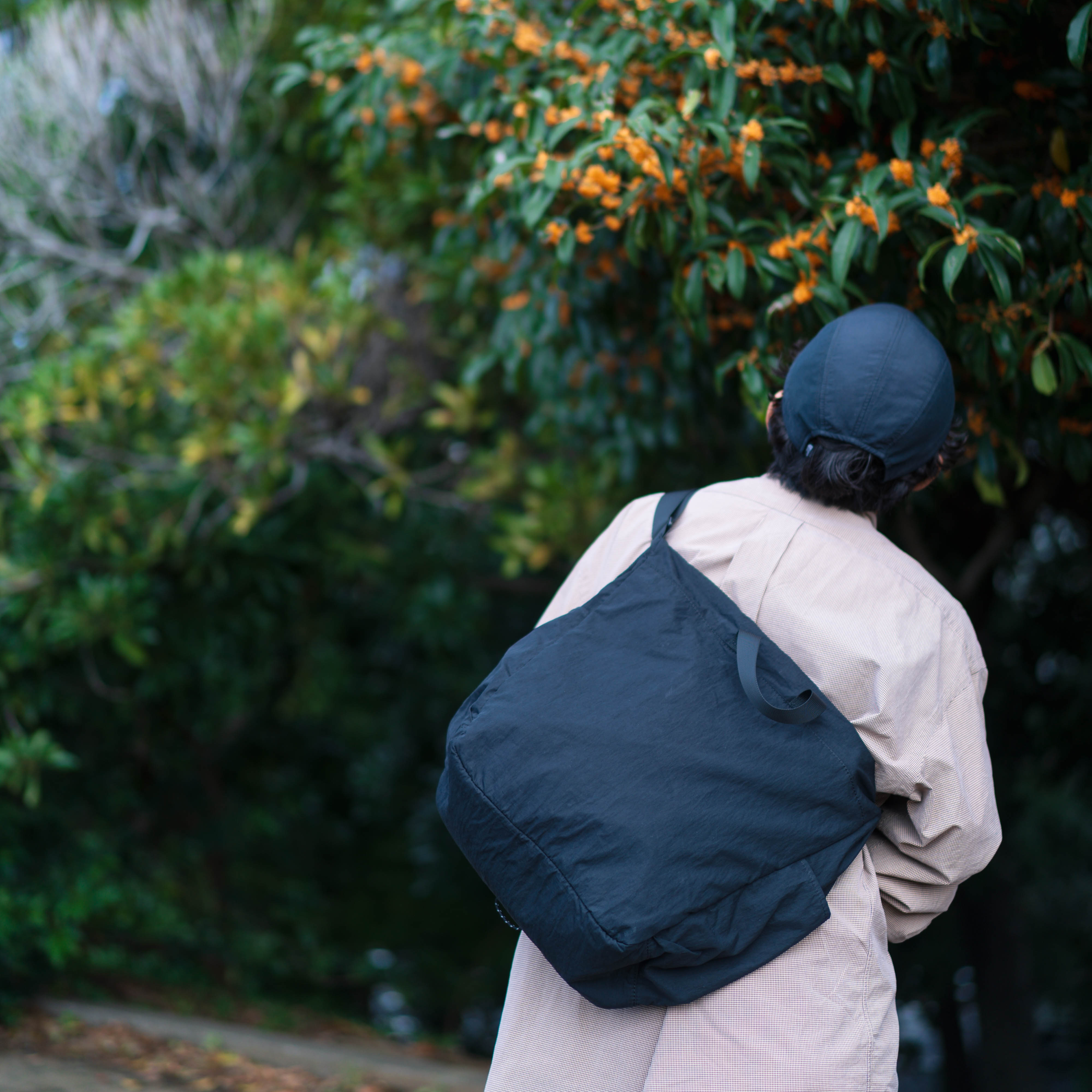 VEIL shoulder