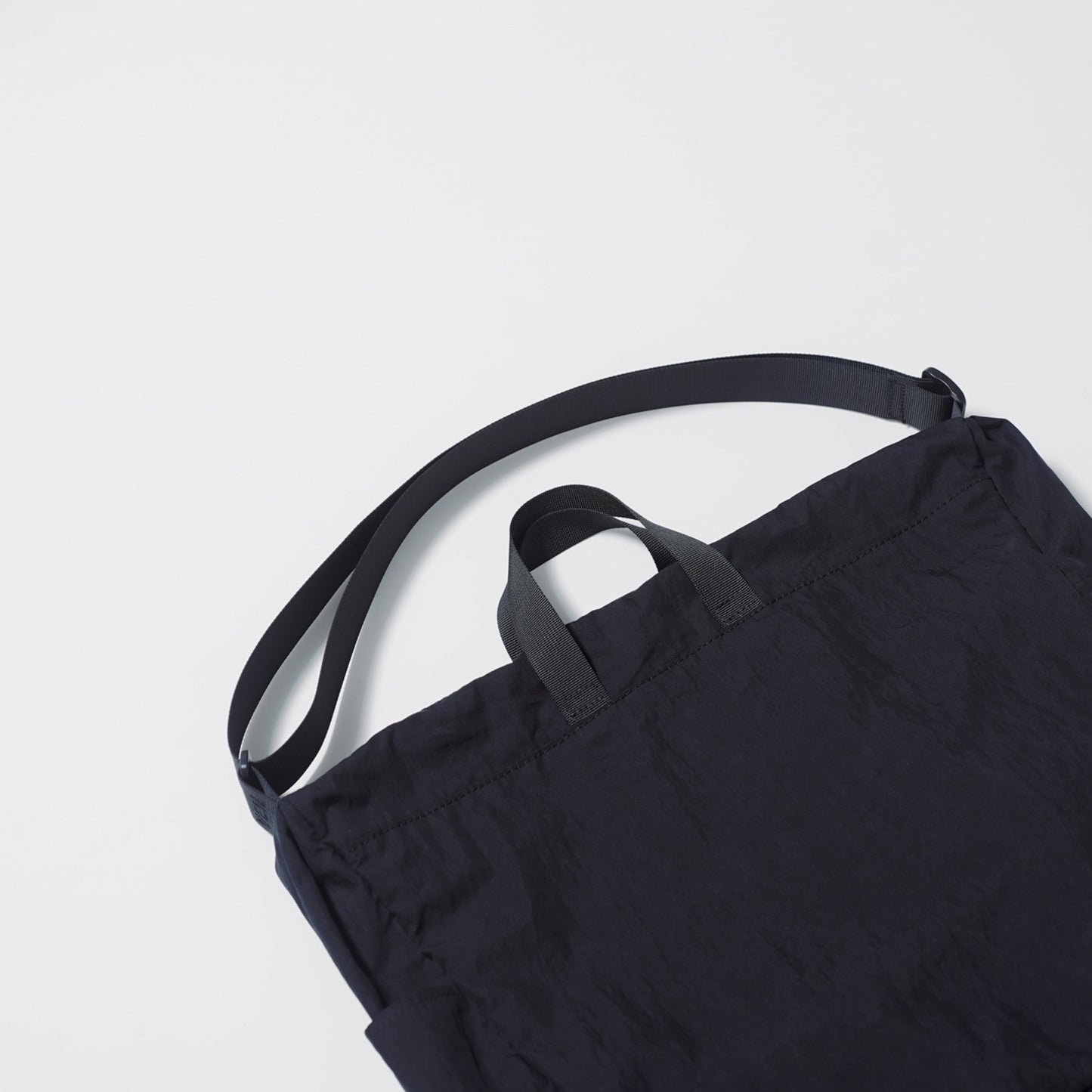 VEIL shoulder / アウターバッグ