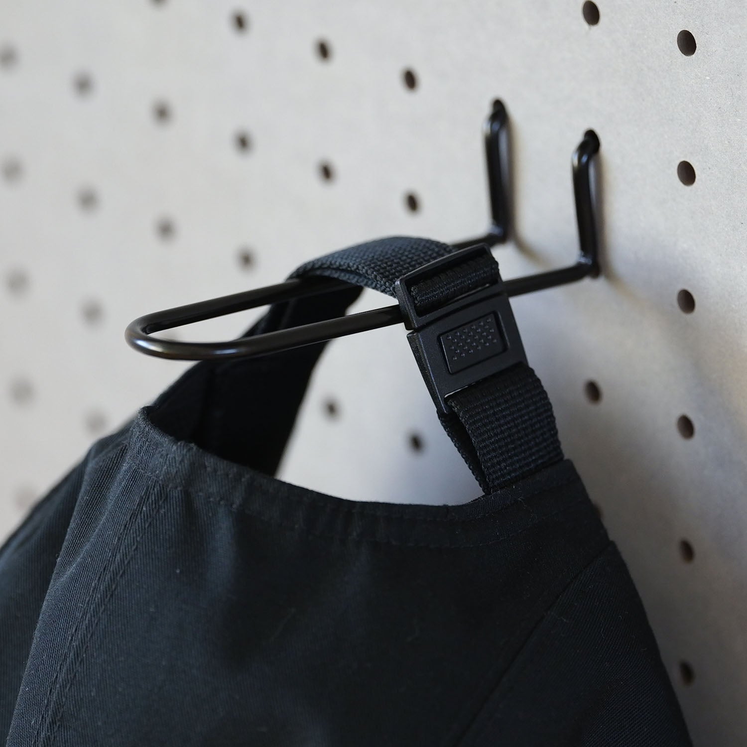 WALL FOR ONE  HOOK（有孔ボード用フック）