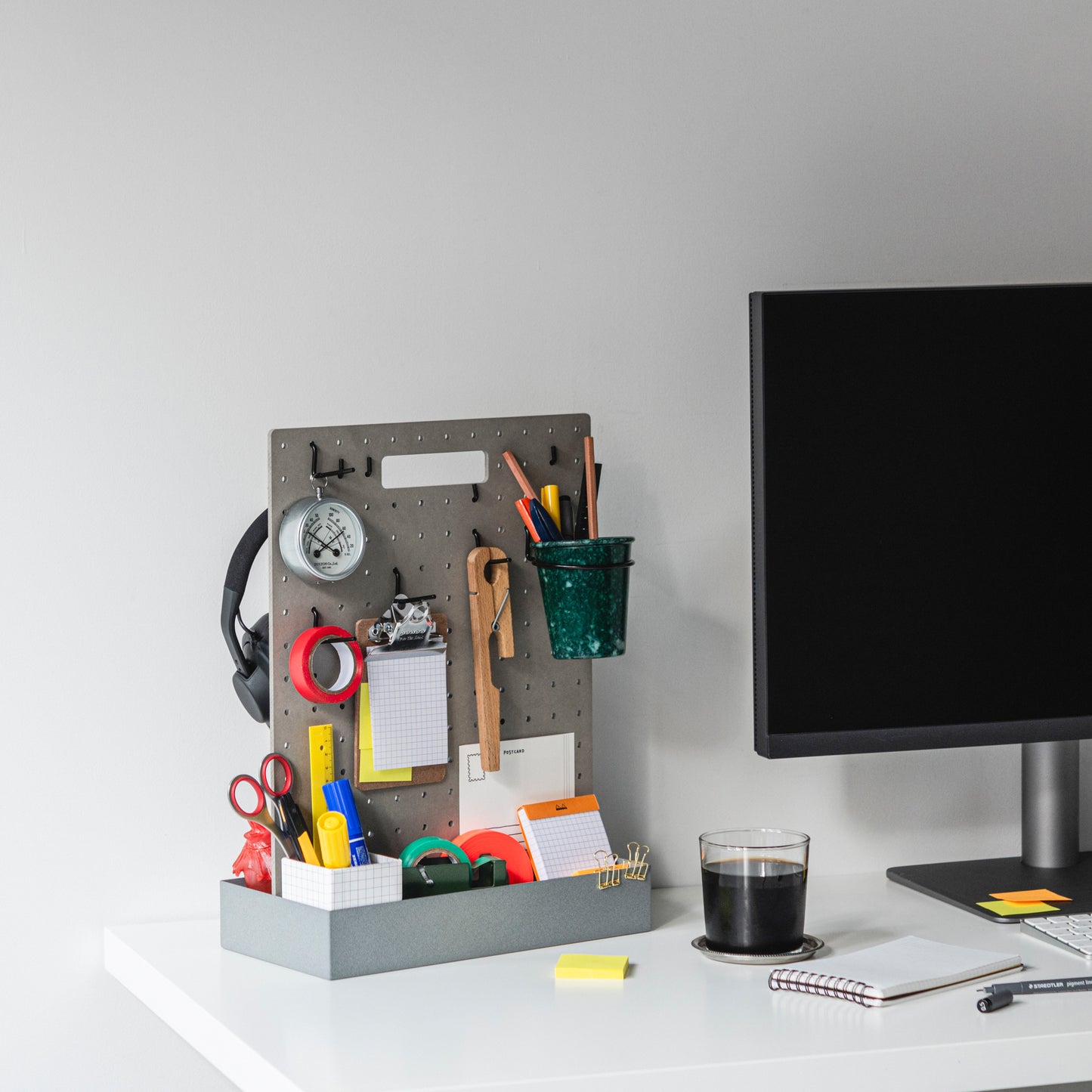 WALL FOR ONE  TOOLBOX