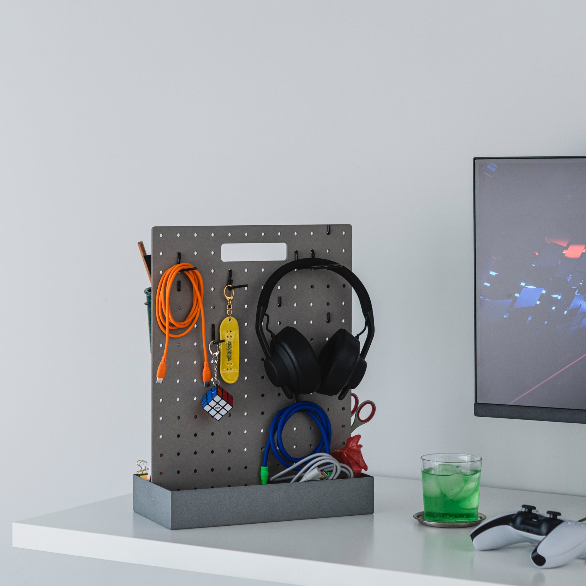 WALL FOR ONE  TOOLBOX