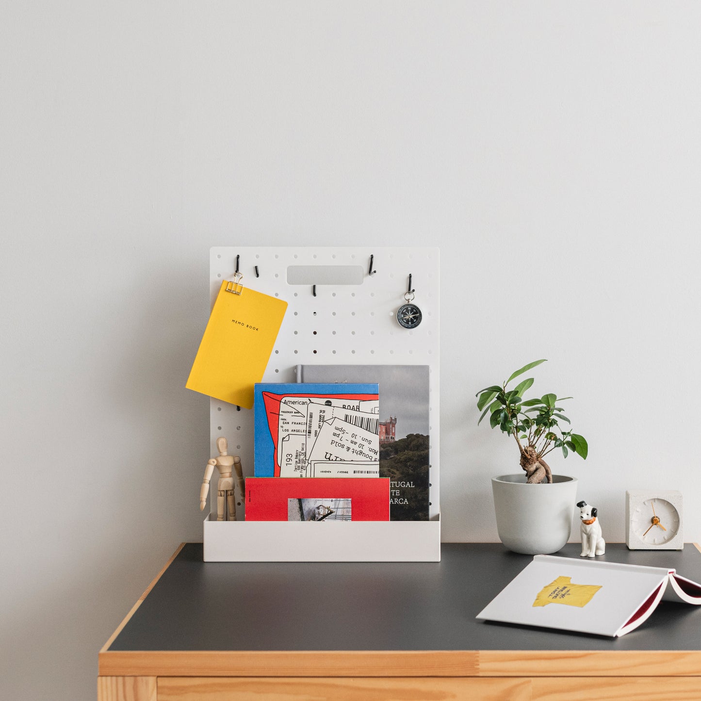 WALL FOR ONE  TOOLBOX